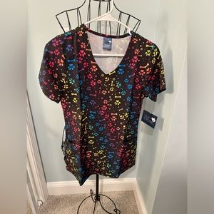 Zoe + Chloe Extra Small Ombre All Day Dog Scrub Top Women Rainbow XS Paw Vet